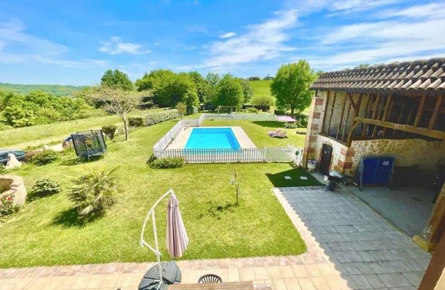 Southern house with heated pool! Midoon guest