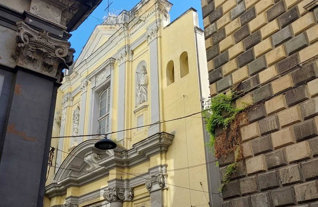 Spaccanapoli Terraced Flat in the Historic Center