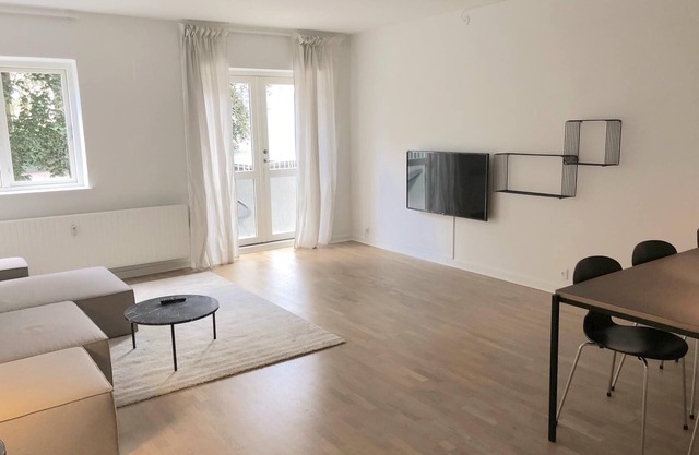 Spacious 1-bed in Frederiksberg w/balcony - 202