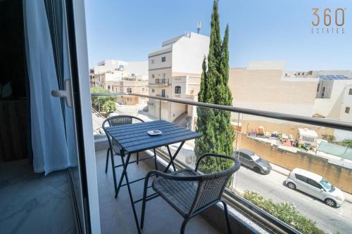Spacious, 1BR home with comfortable bed in Tarxien