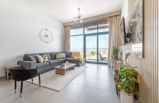 Spacious 1BR in Jumeirah Village Triangle!