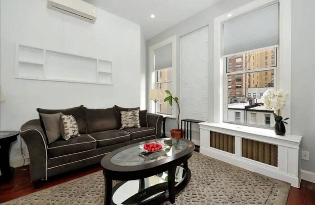 Spacious 1BR near Central Park!