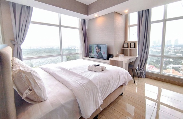 Spacious 2Br With Extra Room At Grand Sungkono Lagoon Apartment