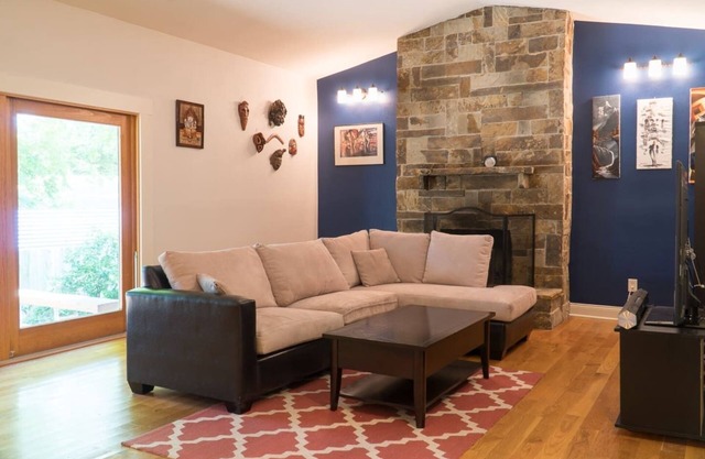Spacious 3 bed home minutes from the best of ATX