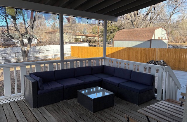 Spacious 4-bedroom house near UCCS and room for the whole family