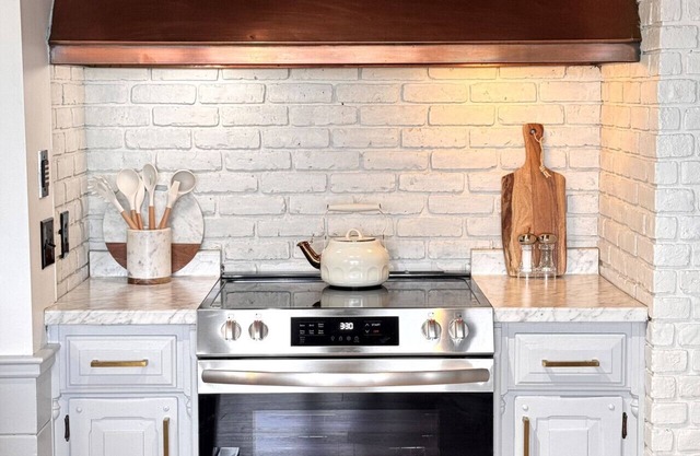 Spacious 4BR Coastal House w/pool Near Beach/Pier