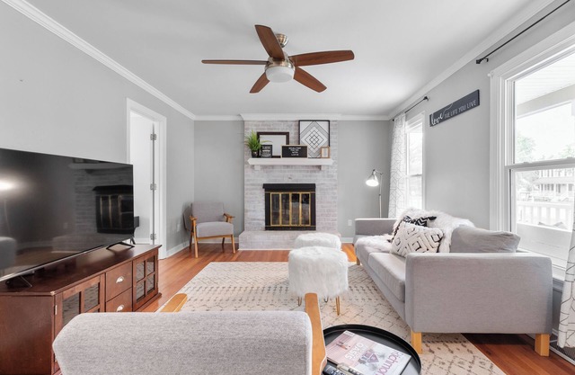 Spacious 5-bedroom house with AC and WiFi in delightful Mechanicsville