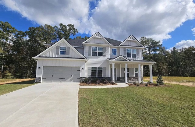 Spacious, 5-bedroom house w/theater room, outdoor patio/TV, 2024 new build