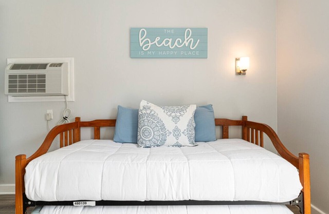 Spacious 8 Bed Suite Combo – Units 441 & 442 | Sleeps 10-12