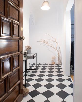 Spacious 82 m2 Two Bedroom classy apartment near City Center