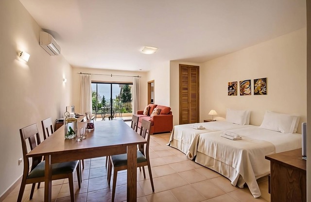 Spacious Accommodation Close to Porto de Mos Beach! 3 Onsite Pools, Free Parking