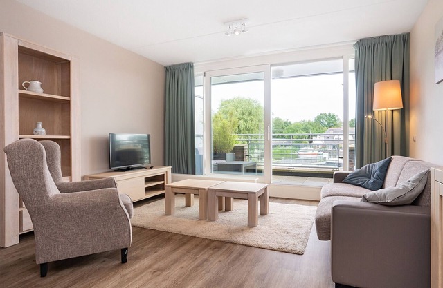 Spacious and luxurious first flloor apartment with balcony- Kaag Resor (10)