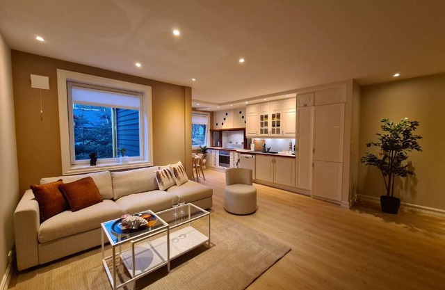 Spacious And Modern, 2-Bedroom, Near Center, Best Location