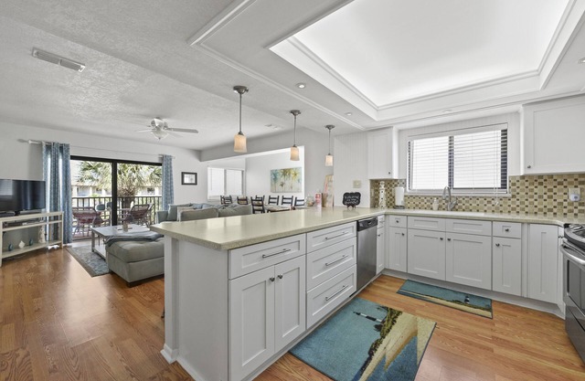Spacious and updated 3br/2ba condo in St. Augustine Beach