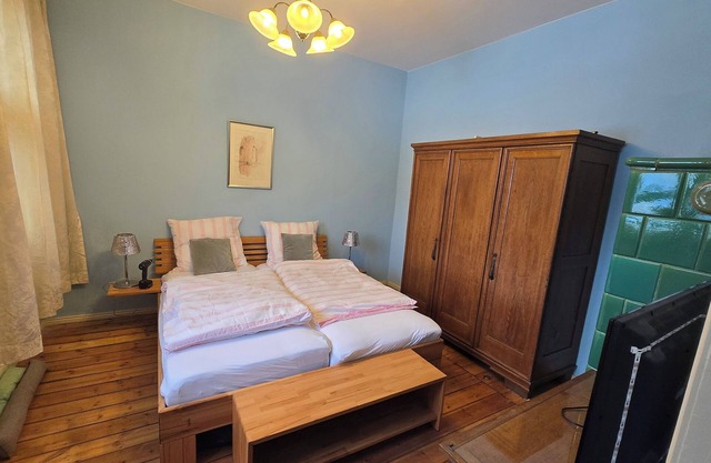 Spacious apartment for up to 4 people in Wansdorf in a listed building