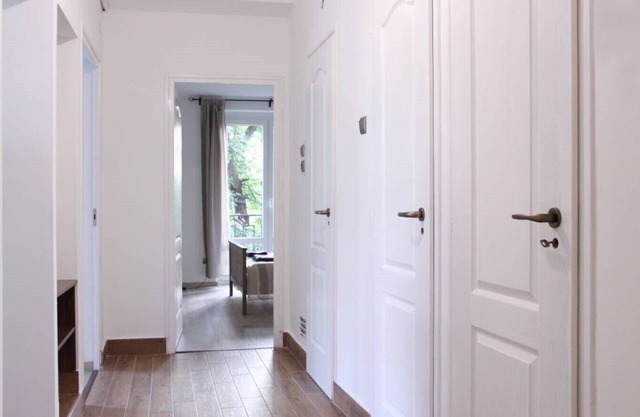 Spacious apartment/free parking/near center/WIFI