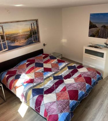 Spacious apartment in Charleroi 100 m² with parking 5 ppl