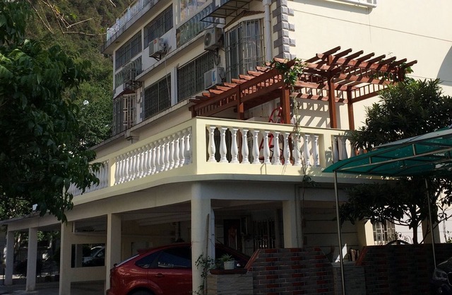 Spacious, comfortable 5 Bedroom Home in Beautiful Guilin, China