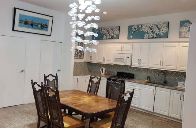 Spacious Diego Martin Apartment great location