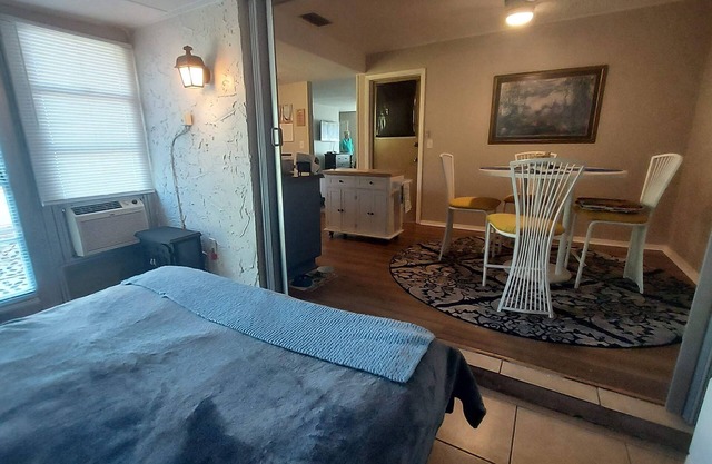 Spacious Florida Single Story Villa