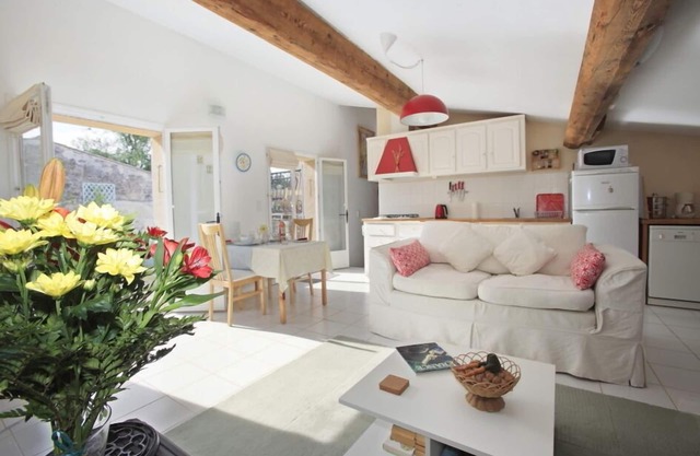 Spacious Gite in Tarn sleeps 2 (3 stars) nr Lautrec and Castres, Tarn,SW France