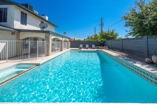 Spacious Glendale Home with Pool and Mountain Views!