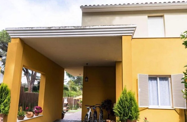 Spacious holiday home in Cordoba with garden