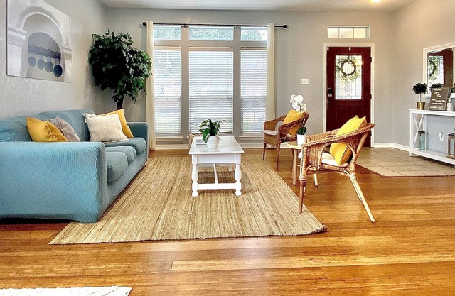 Spacious Home Sleeps 16+