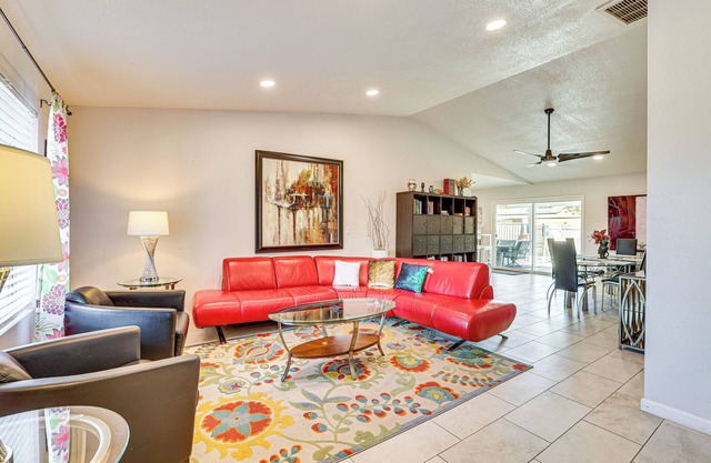 Spacious Home w/Pool & Grill in Phoenix!