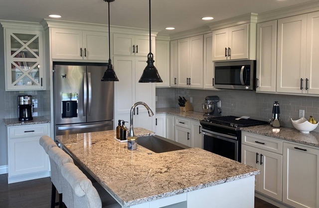 Spacious home with wet bar, air hockey & walkout basement to huge yard