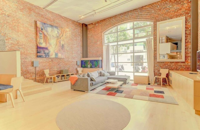 Spacious Luxury Historic Loft in Downtown SF