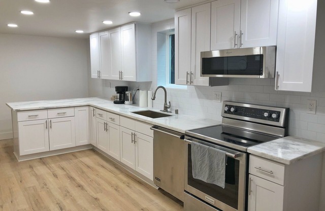 Spacious Maple Leaf Guest Suite