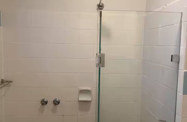 Spacious Room in Ivanhoe, Melbourne