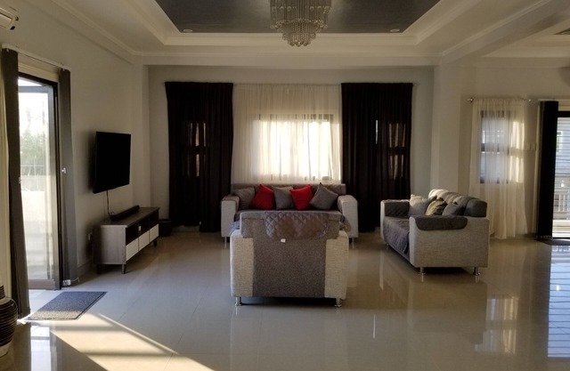 Spacious Villa near Hundred Islands , Beaches and Resorts in Pangasinan, Phil.
