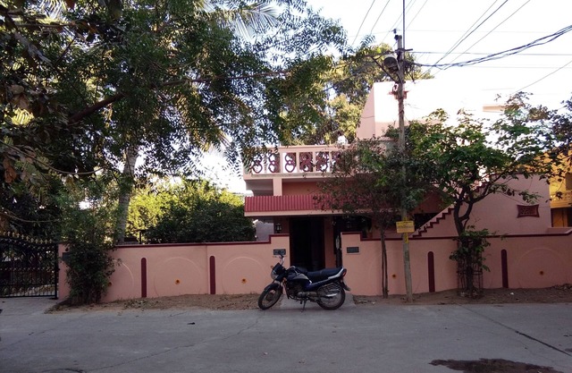 Spacious Villa with a lot of greenery and close to HYD to VIJ National Highway