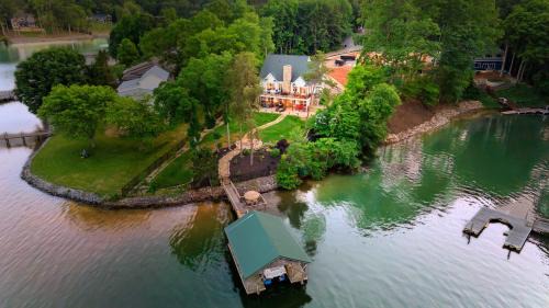 Spacious Waterfront Home on Lake Norman with Firepit Views and Dock Access