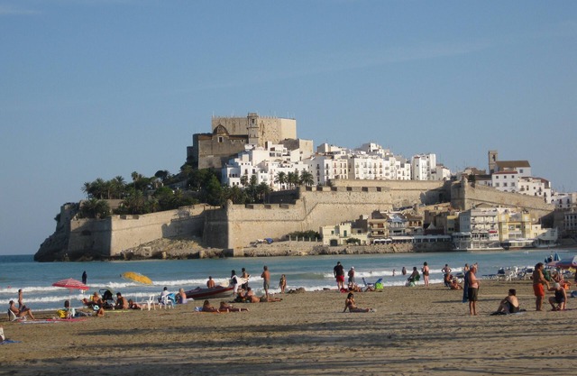 Spanish Mont-St-Michel. Two terraces with sea view. Two TVs + WIFI