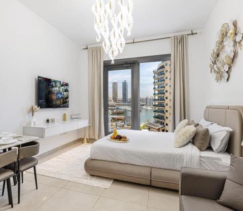 Sparkle Tower by Swarovski, Full Marina View, 2min JBR & Metro, Sleeps 4