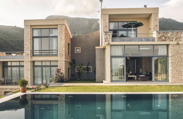 Spartilas View - Five Bedroom Villa, Sleeps 10