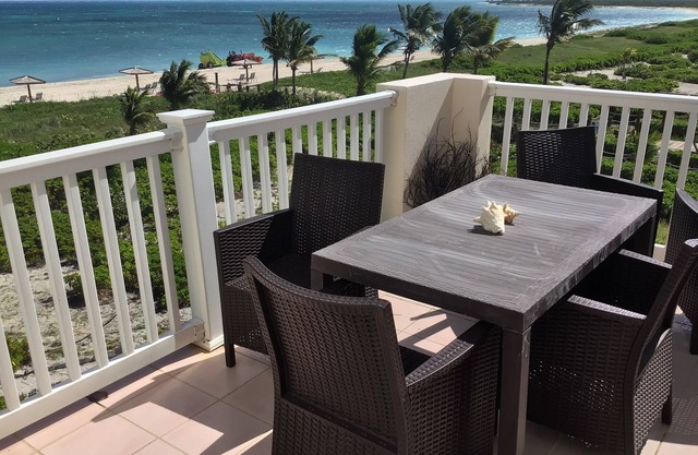 Spectacular 3 Bedroom Beachfront Condo