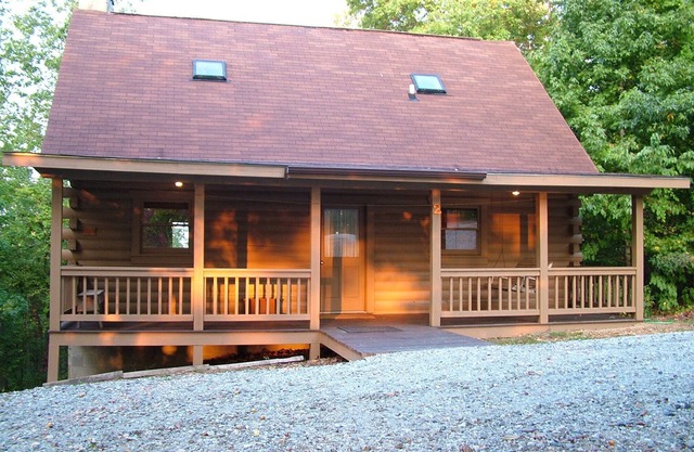 Spectacular mountain views and a hot tub!