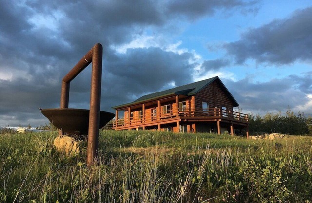 Spectacular Views! Minutes from Many Glacier and St. Mary's!