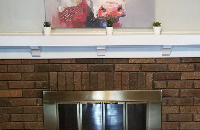 Speedway Charm Main Gate