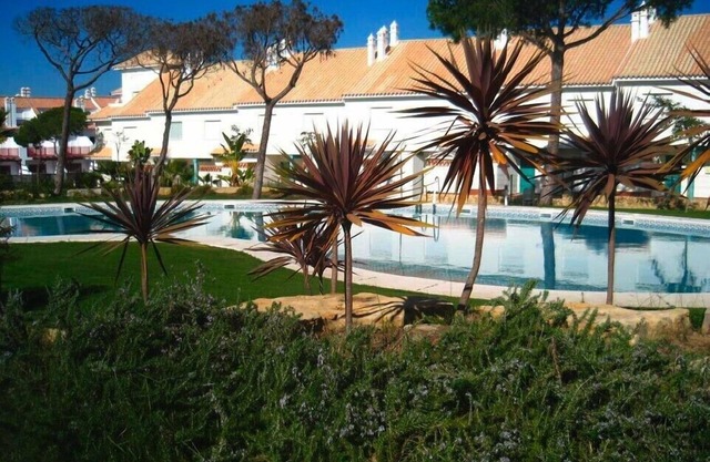 Splendid, luxurious beach holiday house near fishing villages. A/C pool*