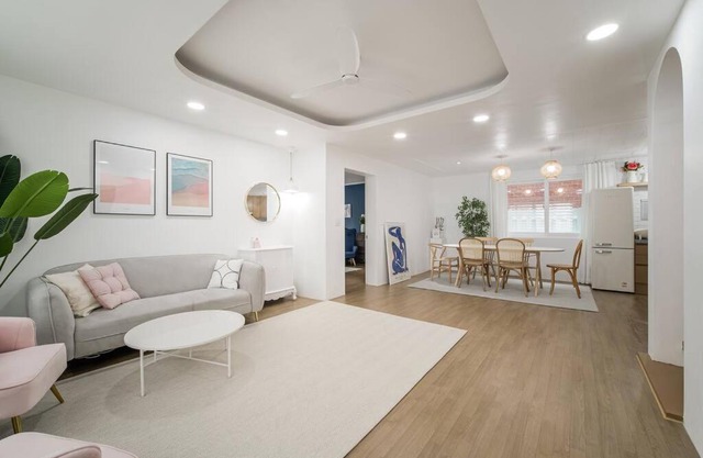 Split Level House in Hongdae