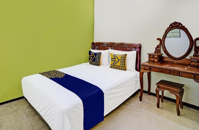 SPOT ON 91716 Kost Yy Syariah