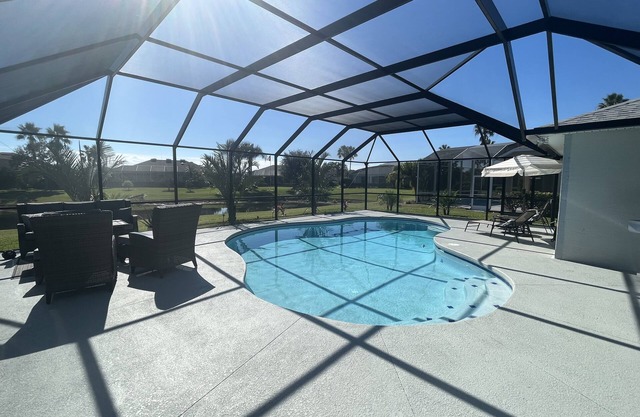 Spruce Creek Fly-in Community, 24 hr Security gated Community/inground pool