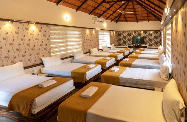 SR Jungle Resort