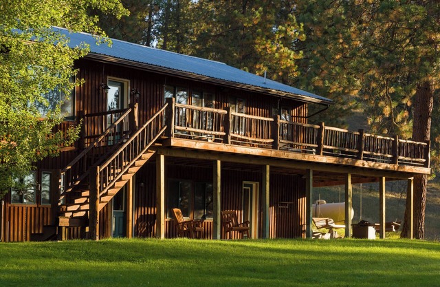 Stable View Cabin - Alpine Falls Ranch