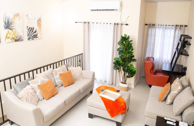 Stacys Place #2: 2 Bedroom Apartment